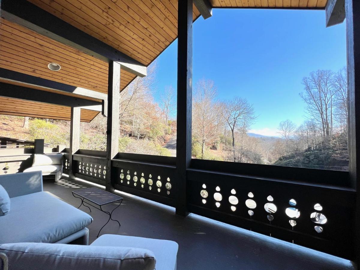 Outland Chalet & Suites Great Smoky Mountains Whittier Zimmer foto